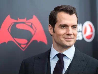 Henry Cavill - 15+ Hình ảnh từ Superman đến The Witcher