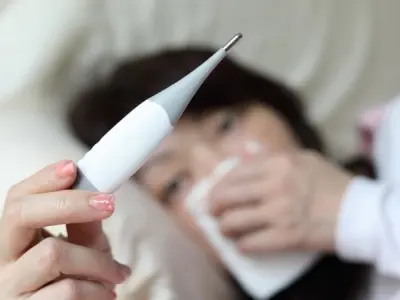 Bộ ảnh thực tế về bệnh sốt siêu vi ở trẻ em và người lớn