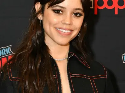 Những hình ảnh đời thường đáng yêu của Jenna Ortega