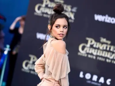 Bộ ảnh Jenna Ortega cực ngầu và đẳng cấp nhất trên màn ảnh