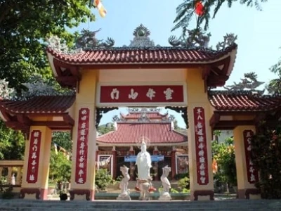 Chùa Ông Núi có bao nhiêu bậc thang? Khám phá vẻ đẹp tâm linh Bình Định