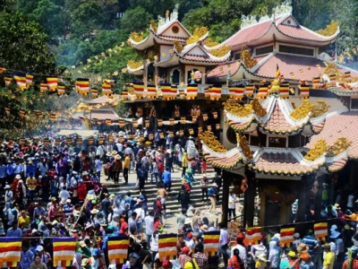 Sự Tích Núi Bà Đen: Huyền Thoại Ly Kỳ Về Người Con Gái Báo Mộng Ở Tây Ninh