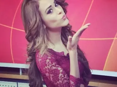Yanet García: Từ Cô Gái Thời Tiết Đến Ngôi Sao Truyền Thông