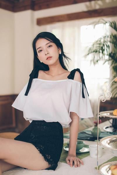 Ảnh gái xinh mặc áo trễ vai sexy 33