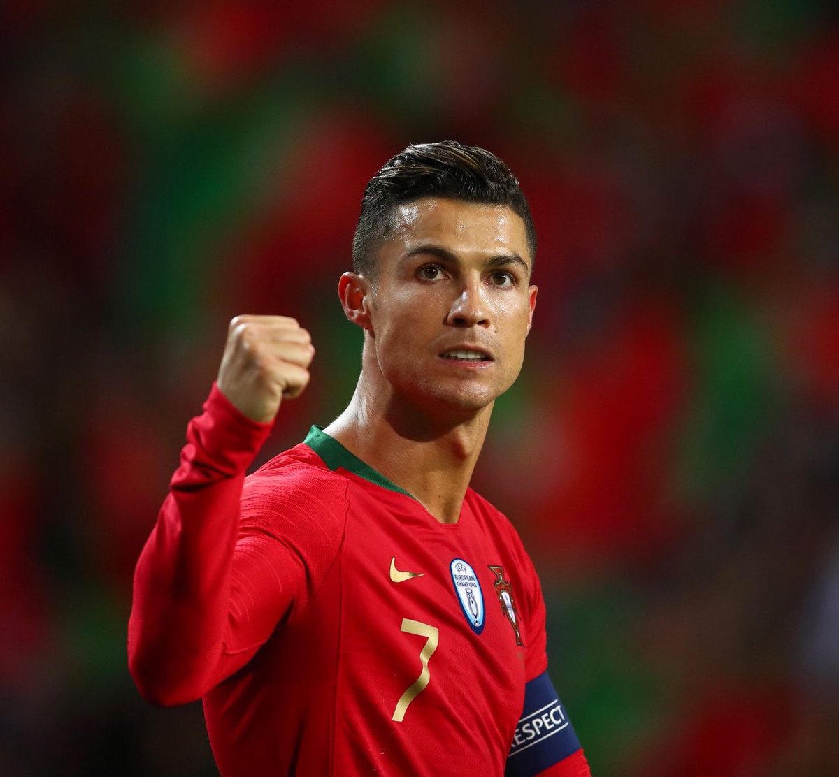 Ảnh Cristiano Ronaldo thi đấu - Ảnh 22