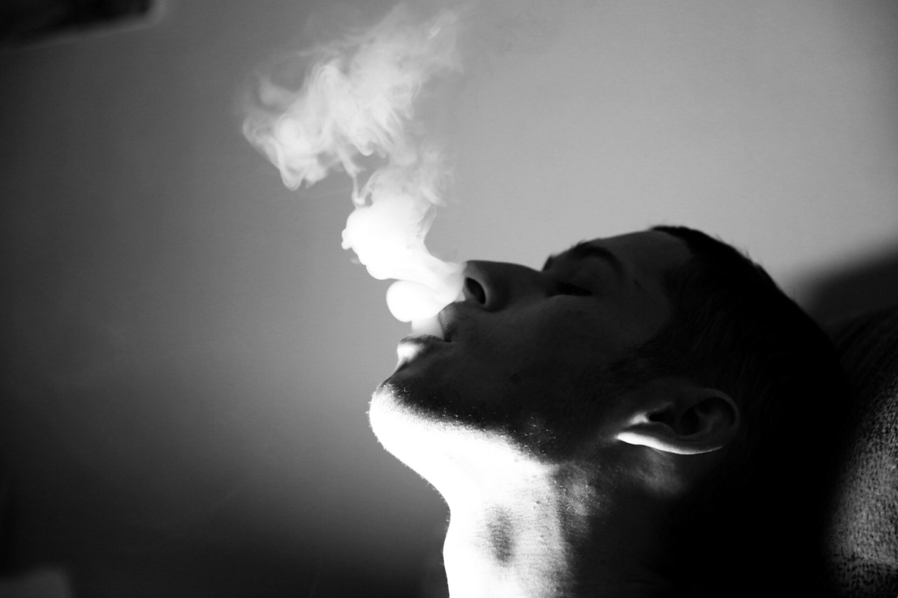 Avatar ảnh hút thuốc chất 46