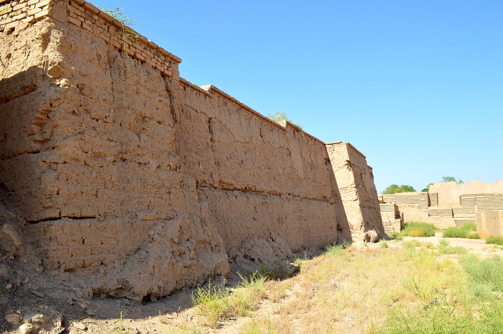 Phong cảnh bức tường cổ kính với lịch sử lâu đời 39