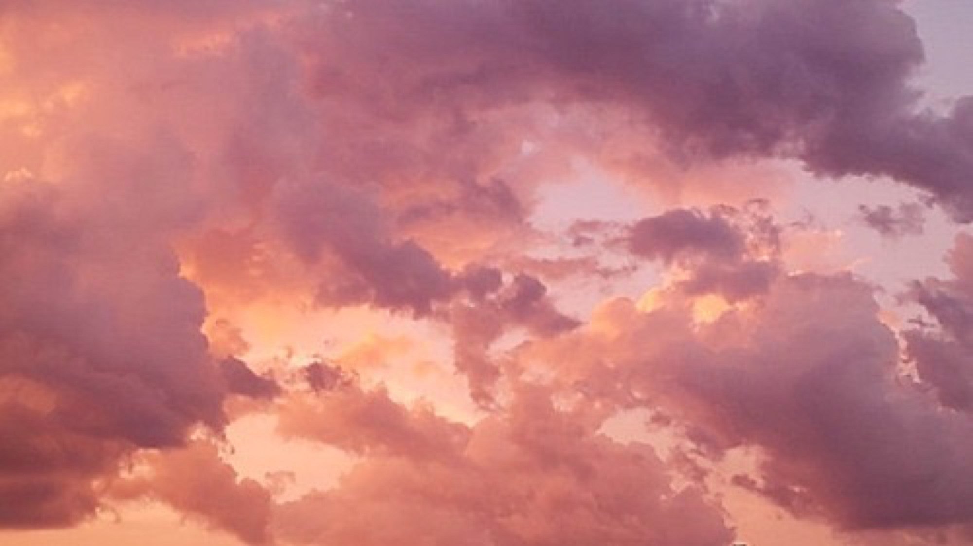 Phong cảnh đám mây màu hồng lãng mạn 23