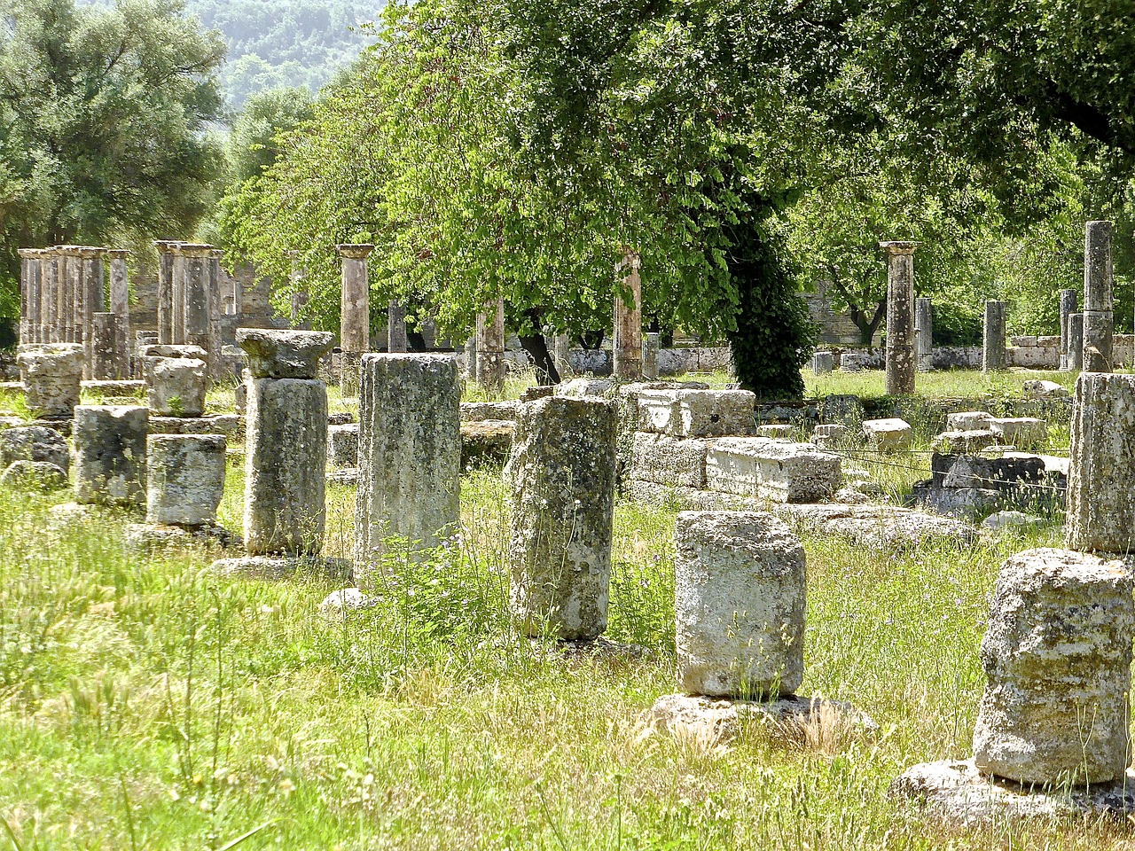 Phong cảnh nghĩa trang cổ 39