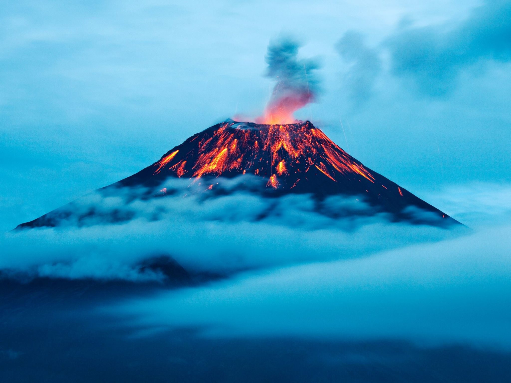 Phong cảnh núi lửa hoạt động 44