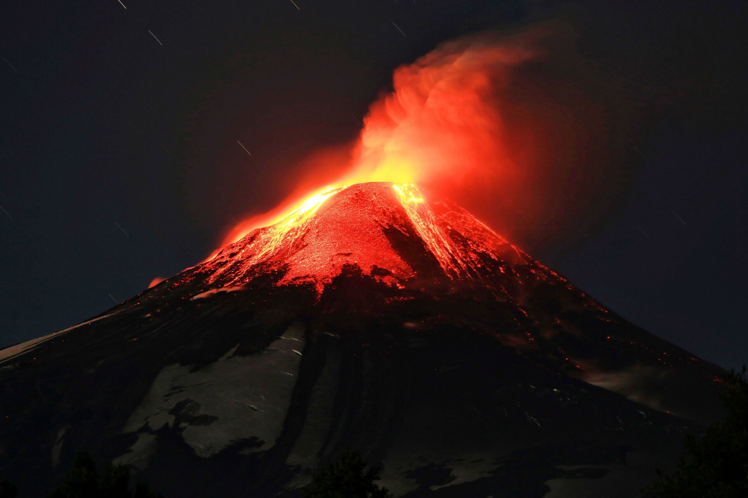 Phong cảnh núi lửa hoạt động 49