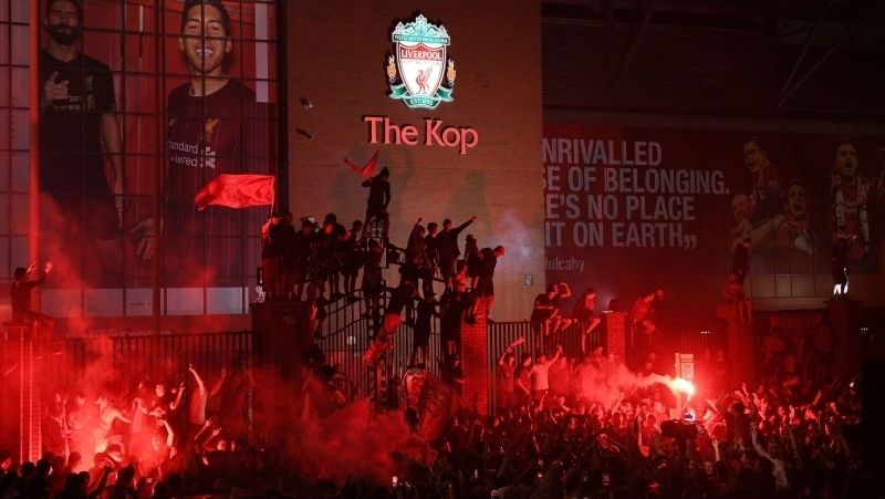 Ảnh cổ động viên Liverpool  9