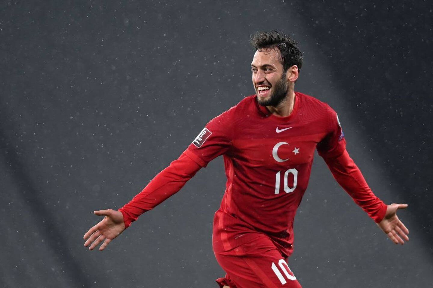 Ảnh cầu thủ đội tuyển Thổ Nhĩ Kỳ thi đấu 1