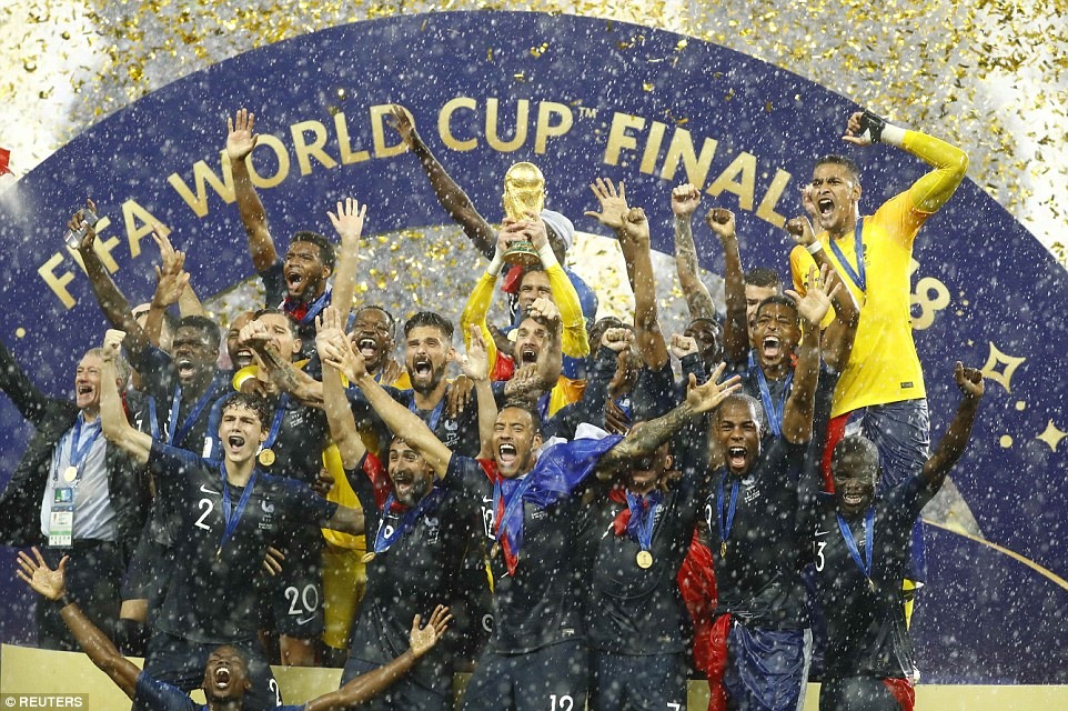 Hình ảnh những khoảnh khắc đẹp của đội tuyển Pháp 12