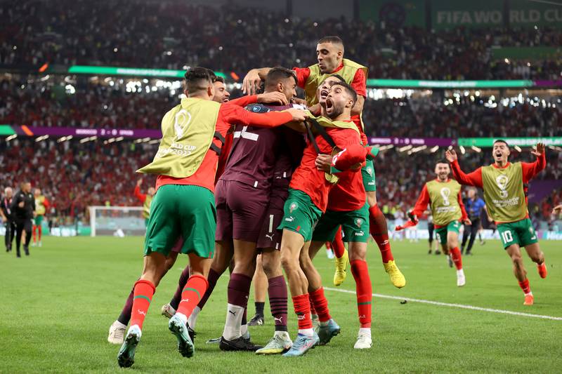 Ảnh các cầu thủ đội tuyển Bồ Đào Nha ăn mừng chiến thắng 4