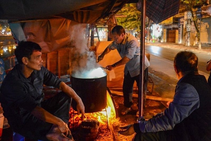 Hình ảnh nấu bánh chưng ngày tết 2