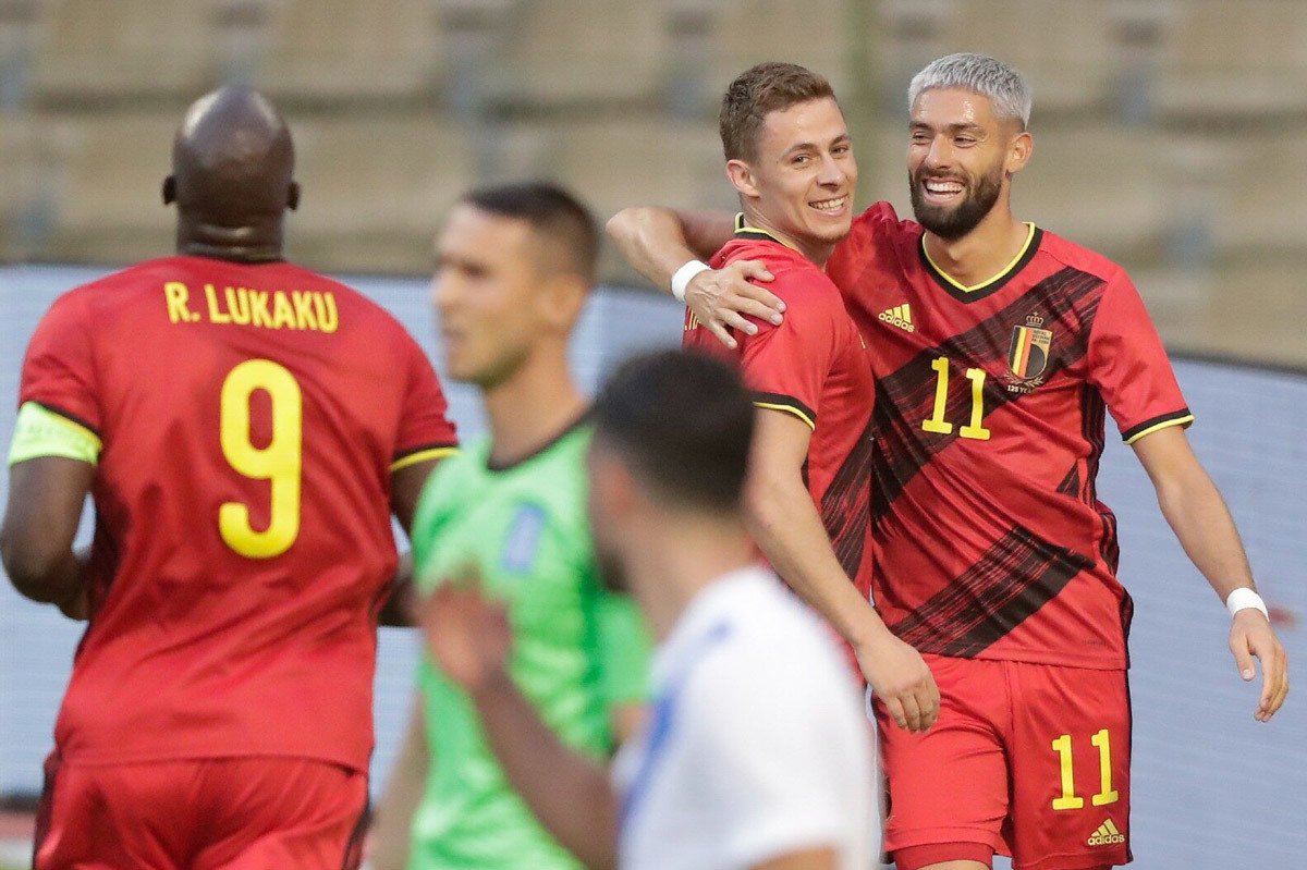 Ảnh các cầu thủ đội tuyển Bỉ ăn mừng 8