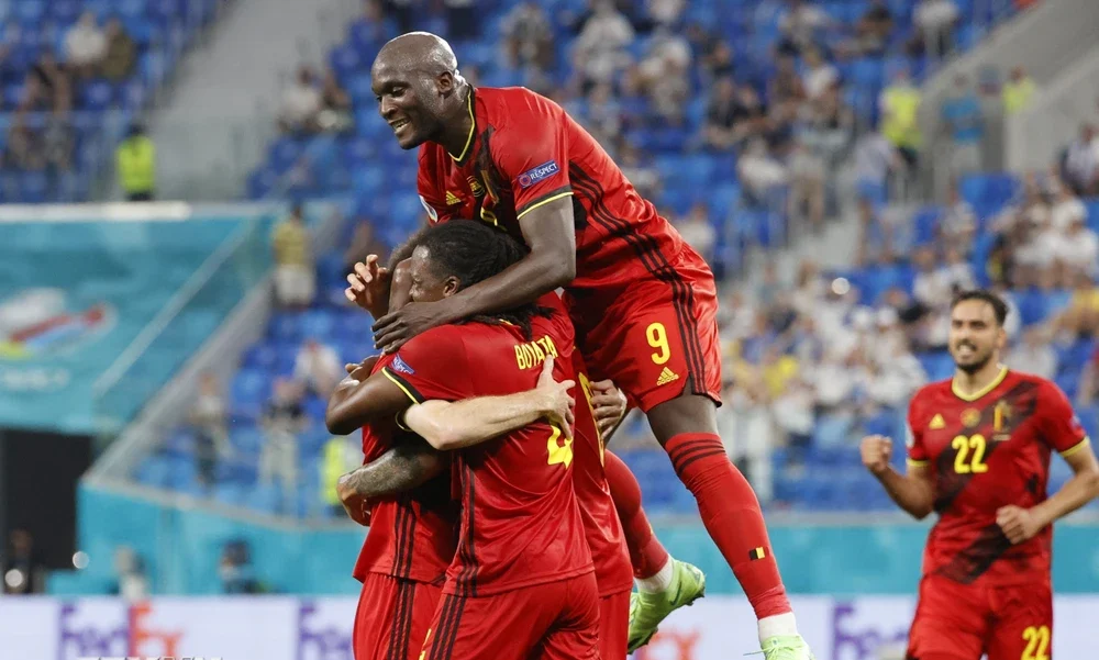 Ảnh các cầu thủ đội tuyển Bỉ ăn mừng 3