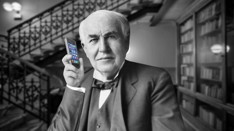 Ảnh Thomas Edison cùng các cộng sự trong phòng thí nghiệm nổi tiếng