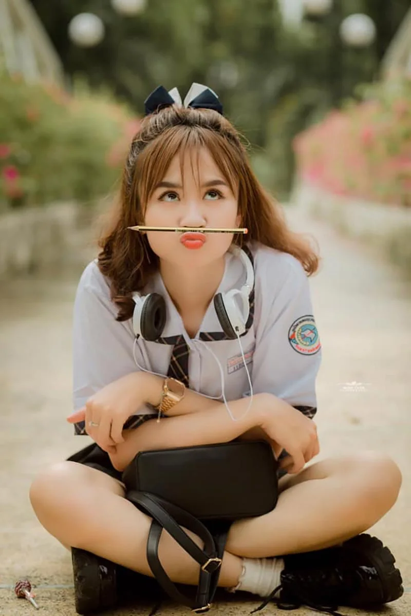 Khám phá những khoảnh khắc dễ thương trong ảnh gái 2k6 cute.