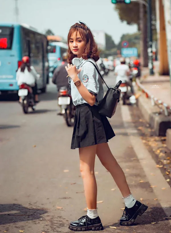 Ảnh gái 2k6 cute với phong cách nhẹ nhàng và ngọt ngào.