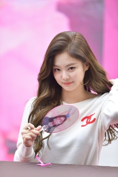 Ảnh Jennie cute 8