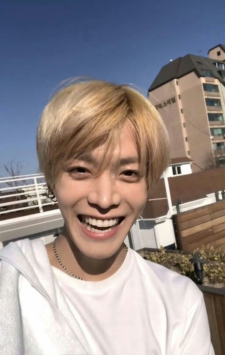 Ảnh Yuta cute 19