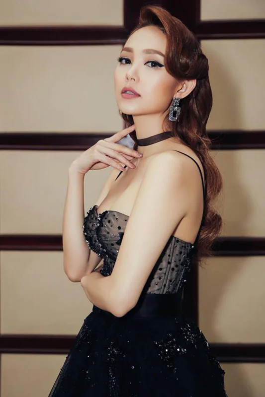 Minh Hằng 22