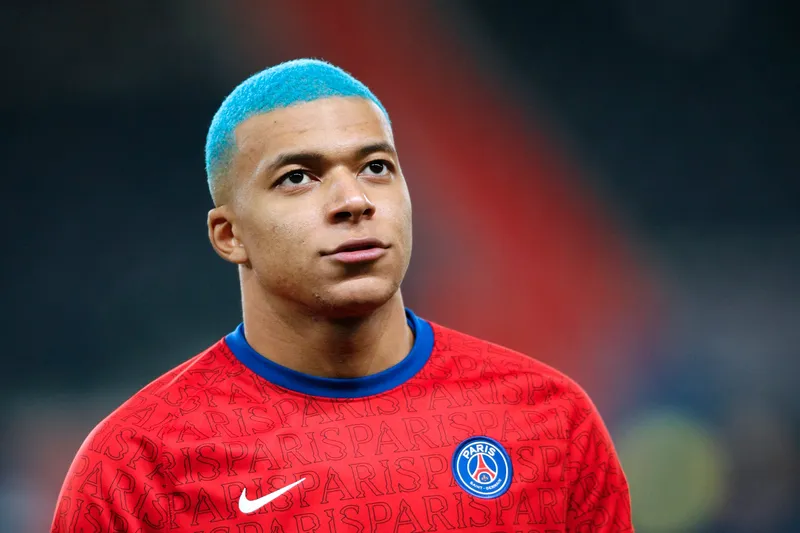 ảnh Mbappe đẹp trai  12