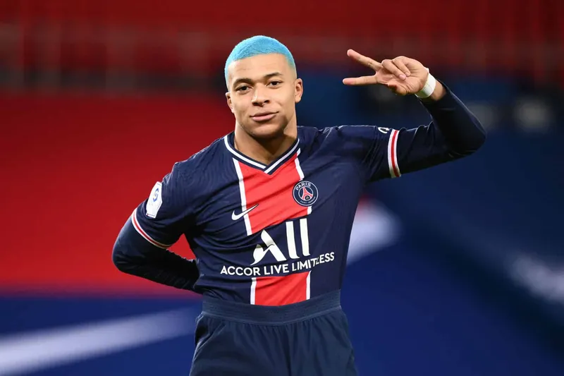 ảnh Mbappe đẹp trai 21