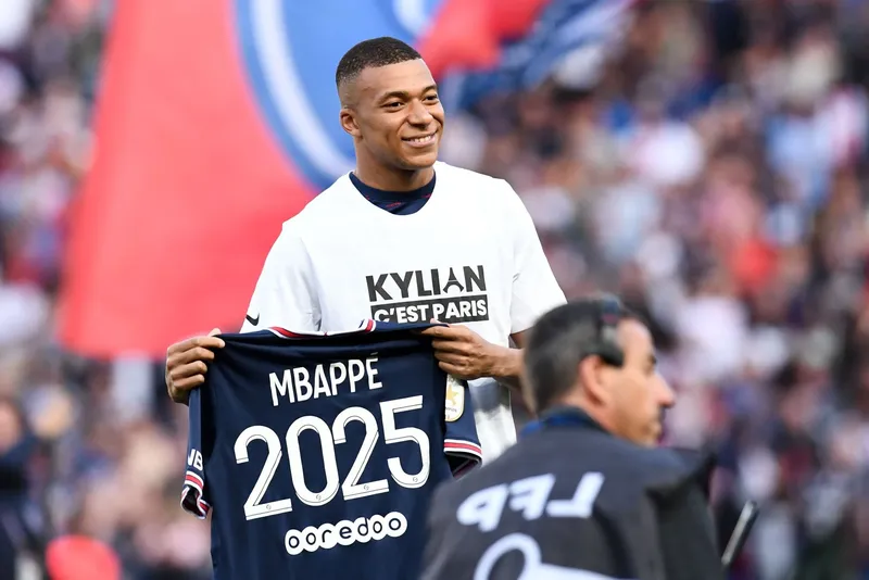 ảnh Mbappe đẹp trai 29