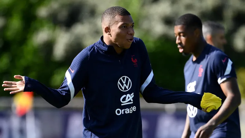 ảnh Mbappe đẹp trai 46