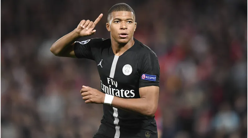 ảnh Mbappe đẹp trai  15