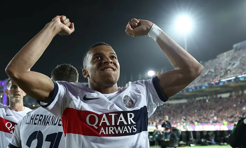 ảnh Mbappe đẹp trai  8