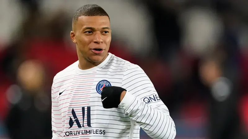 ảnh Mbappe đẹp trai 18