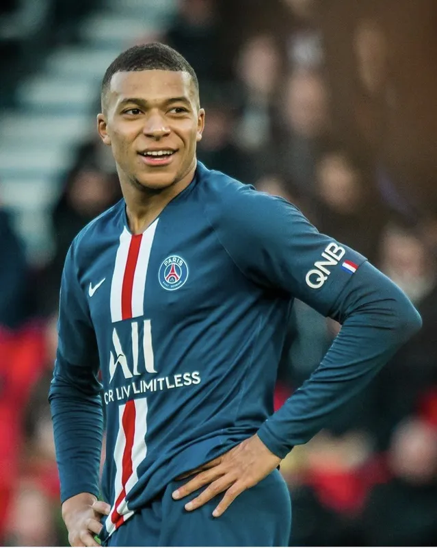 ảnh Mbappe đẹp trai 19