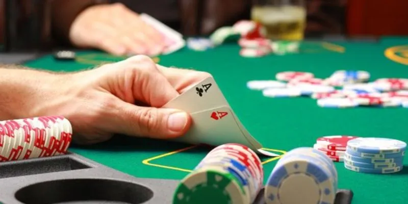 Một số thuật ngữ cần biết trong cách đánh bài poker