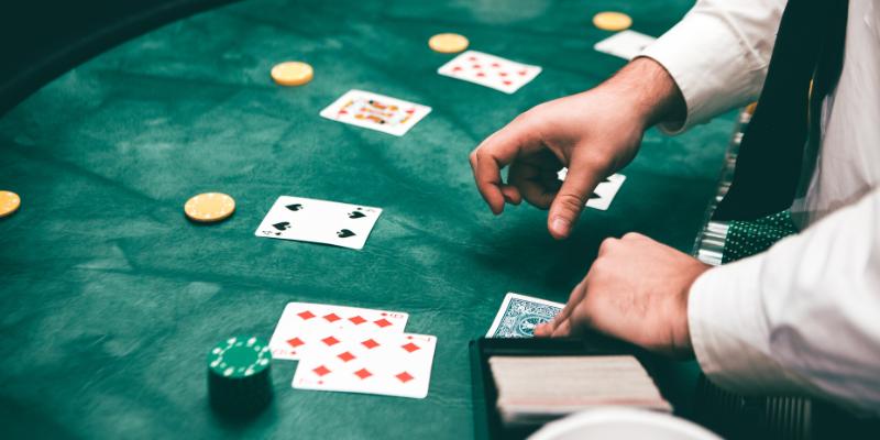 Sòng bài Texas Hold'em thu hút triệu cược thủ